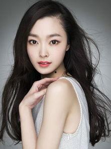 女演员李坤个人资料,璀璨银幕下的优雅女神