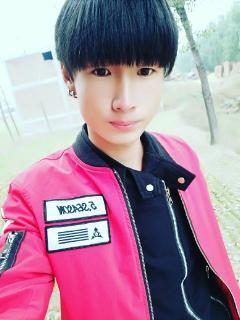 网红格子哥图片大全,潮流穿搭指南，解锁时尚新境界